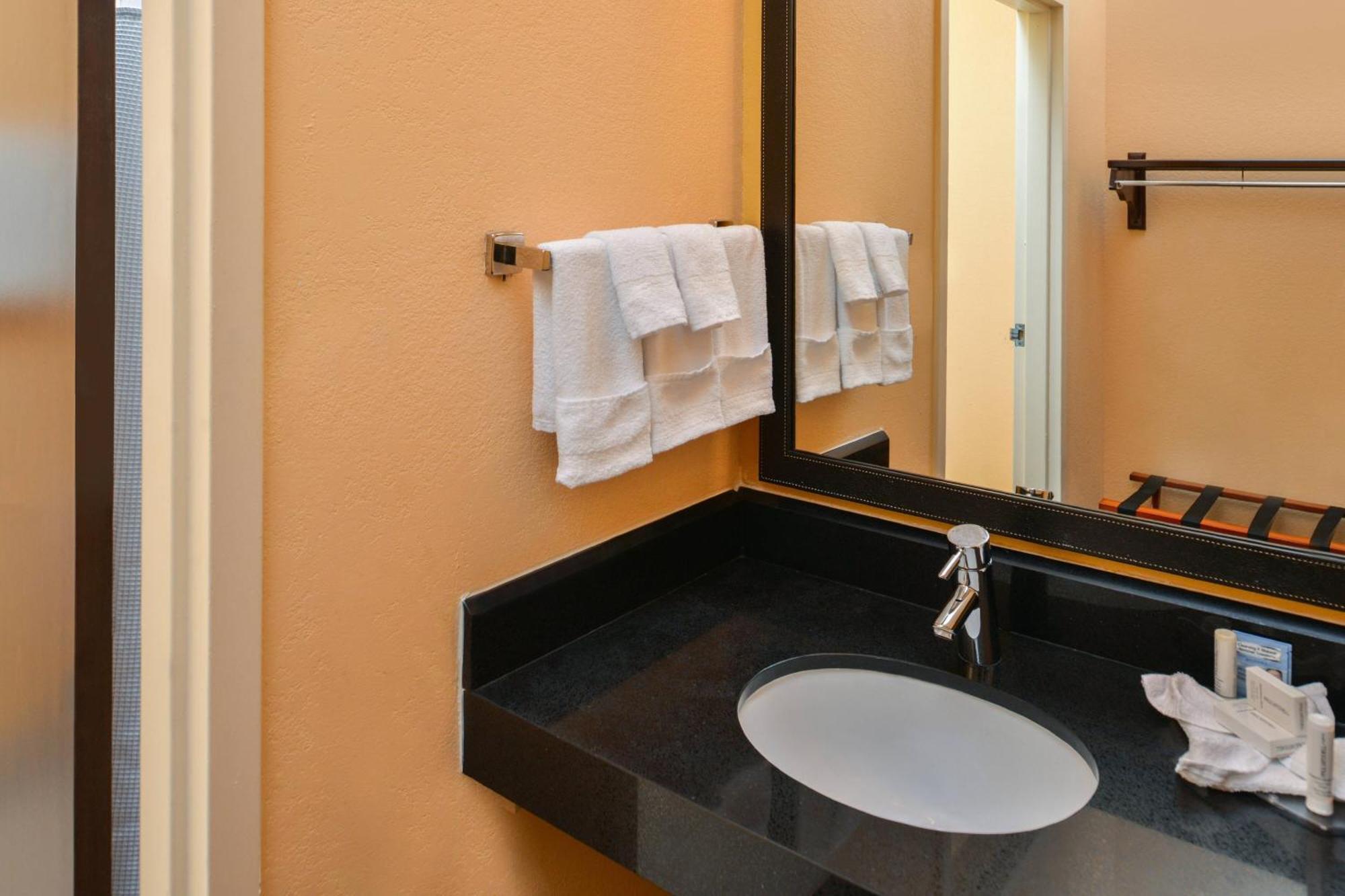 Fairfield Inn & Suites Beaumont Exteriör bild