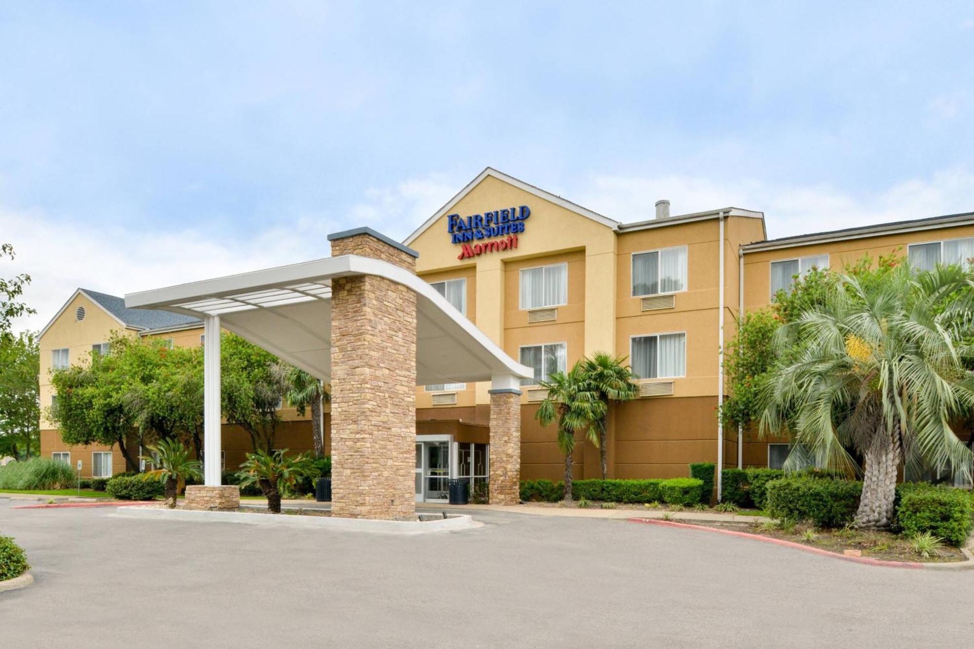 Fairfield Inn & Suites Beaumont Exteriör bild