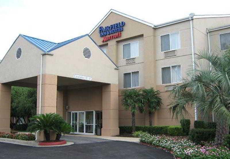 Fairfield Inn & Suites Beaumont Exteriör bild
